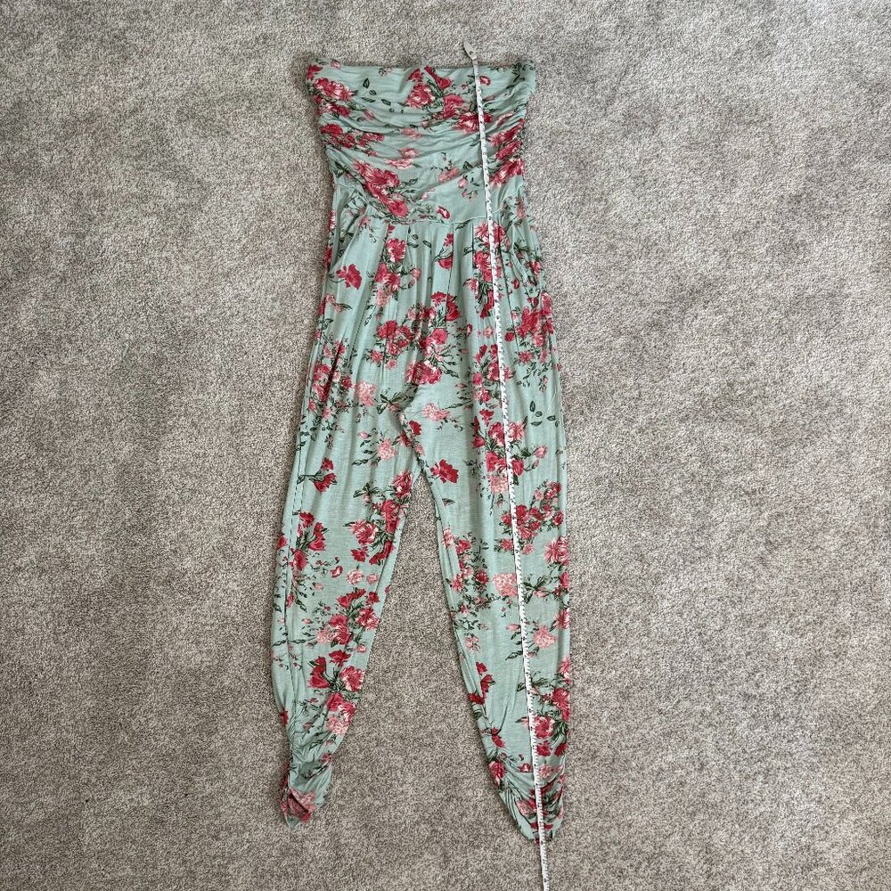 Heart Hips Strapless Jumper